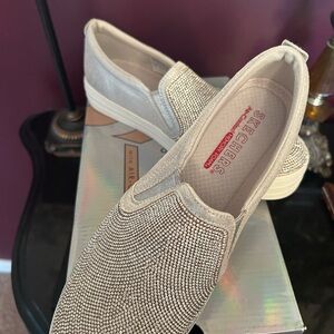 Brand New Sketcher St., Los Angeles double shine bright glitter